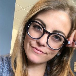 Meet your Posher, Justine